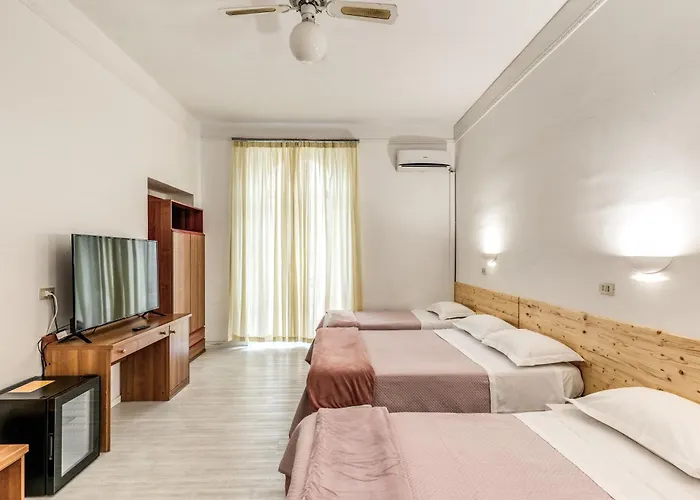 Hotel Altavilla 9 Rome