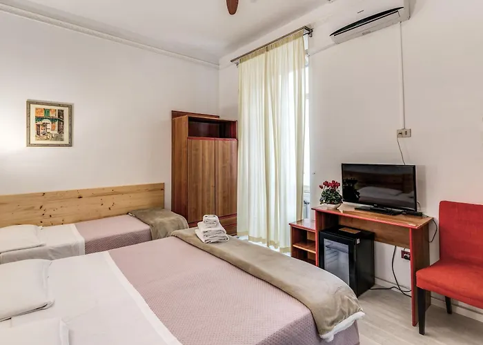 Hotel Altavilla 9 Rome