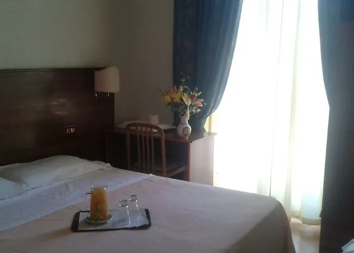 Altavilla 9 Hotel 2*