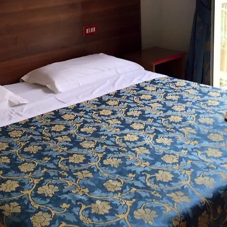 ホテル アルタヴィラ 9