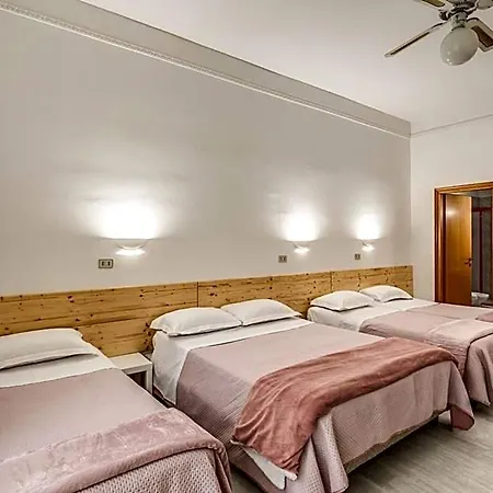 Hotel Altavilla 9 2*