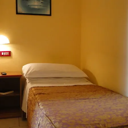 Otel Altavilla 9 2*