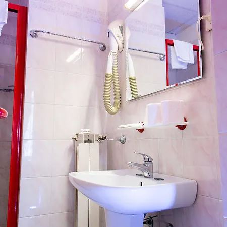 Hotel Altavilla 9 2*