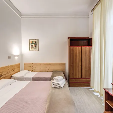 Altavilla 9 Hotel 2*